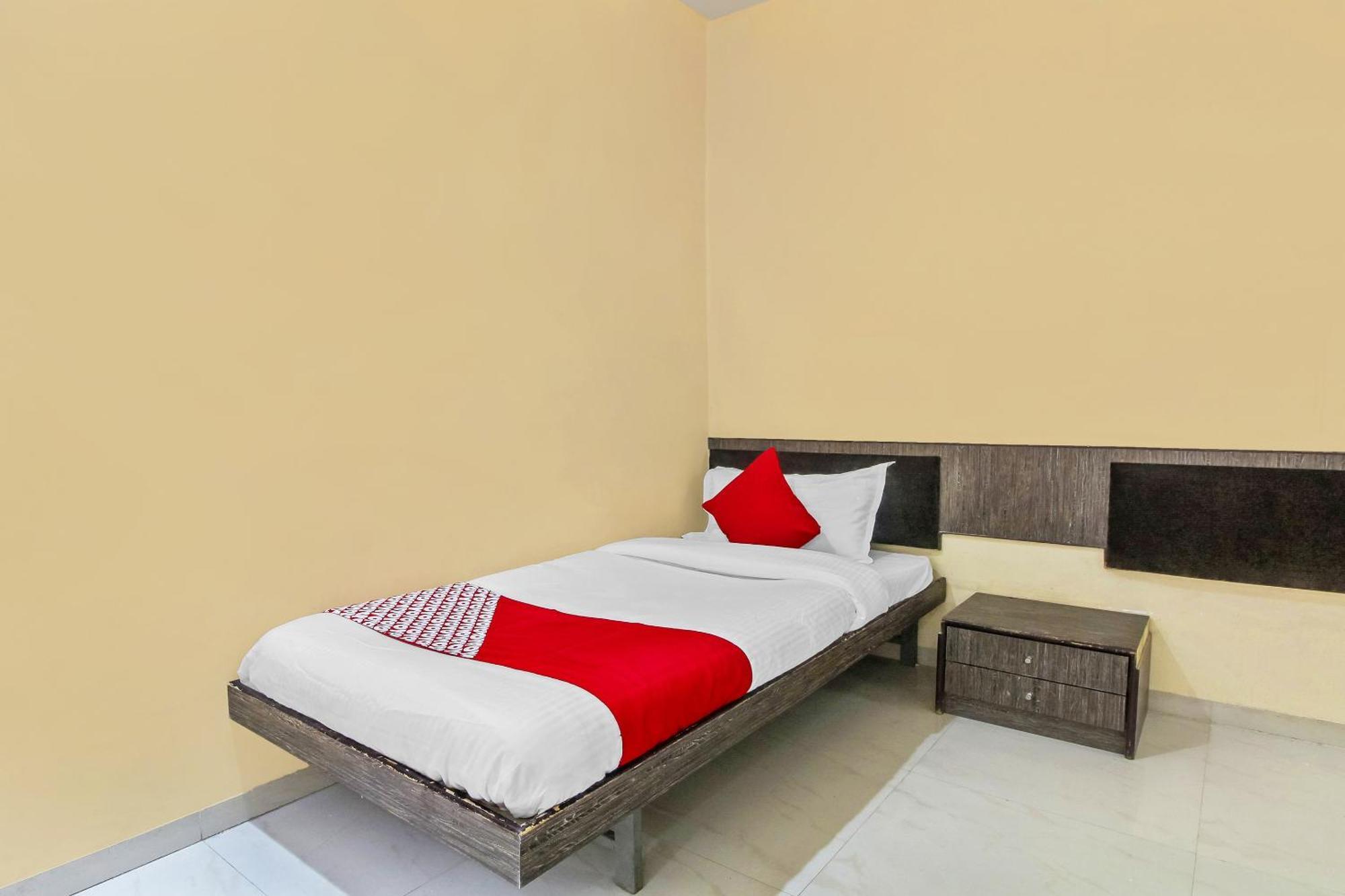 Hotel O Priyanka Residency Solapur Zewnętrze zdjęcie
